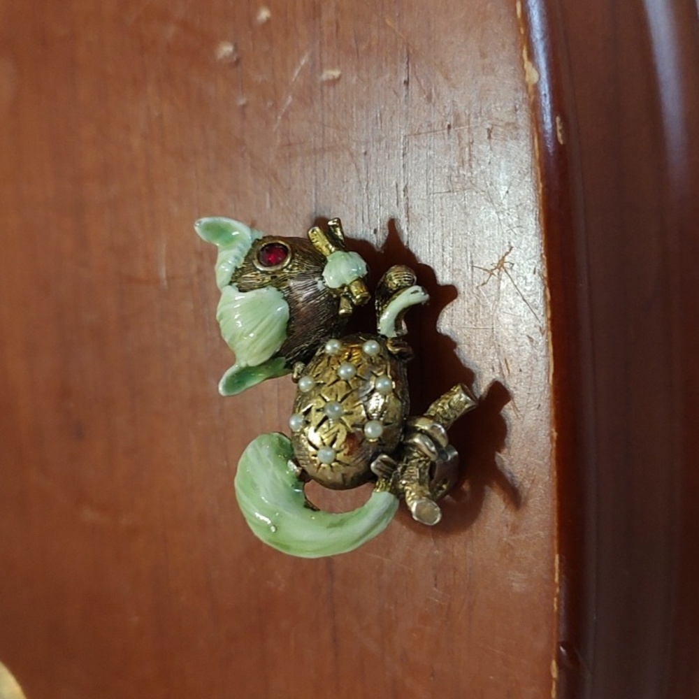 Three Vintage Brooches/Pins - Picture 4 of 8